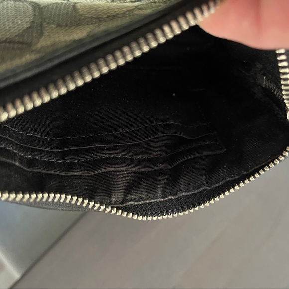 Coach Walet - Picture 5 of 5